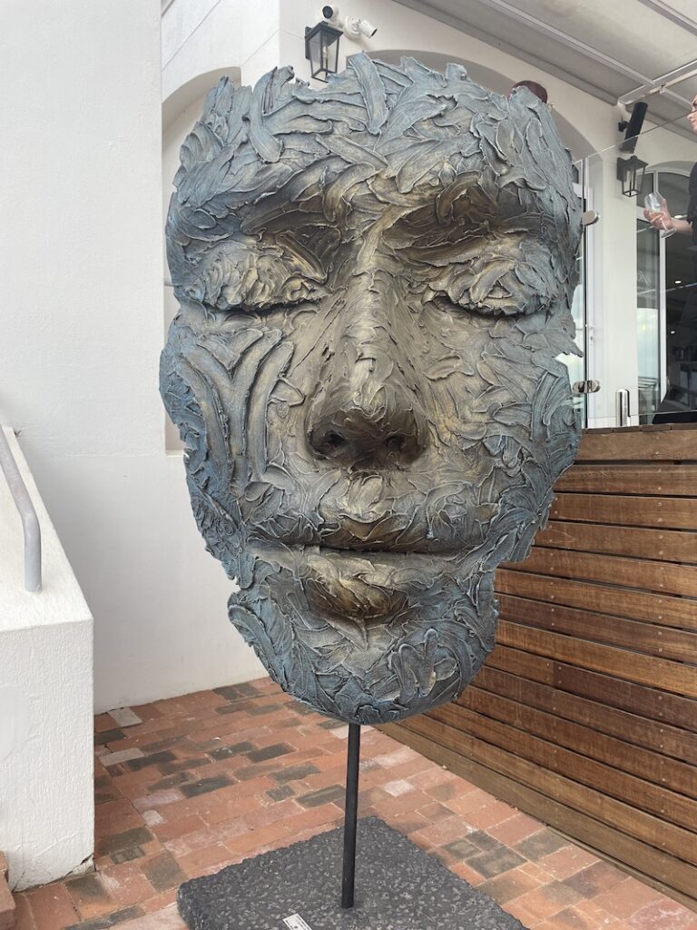 Simonsvlei Woman's Face statue
